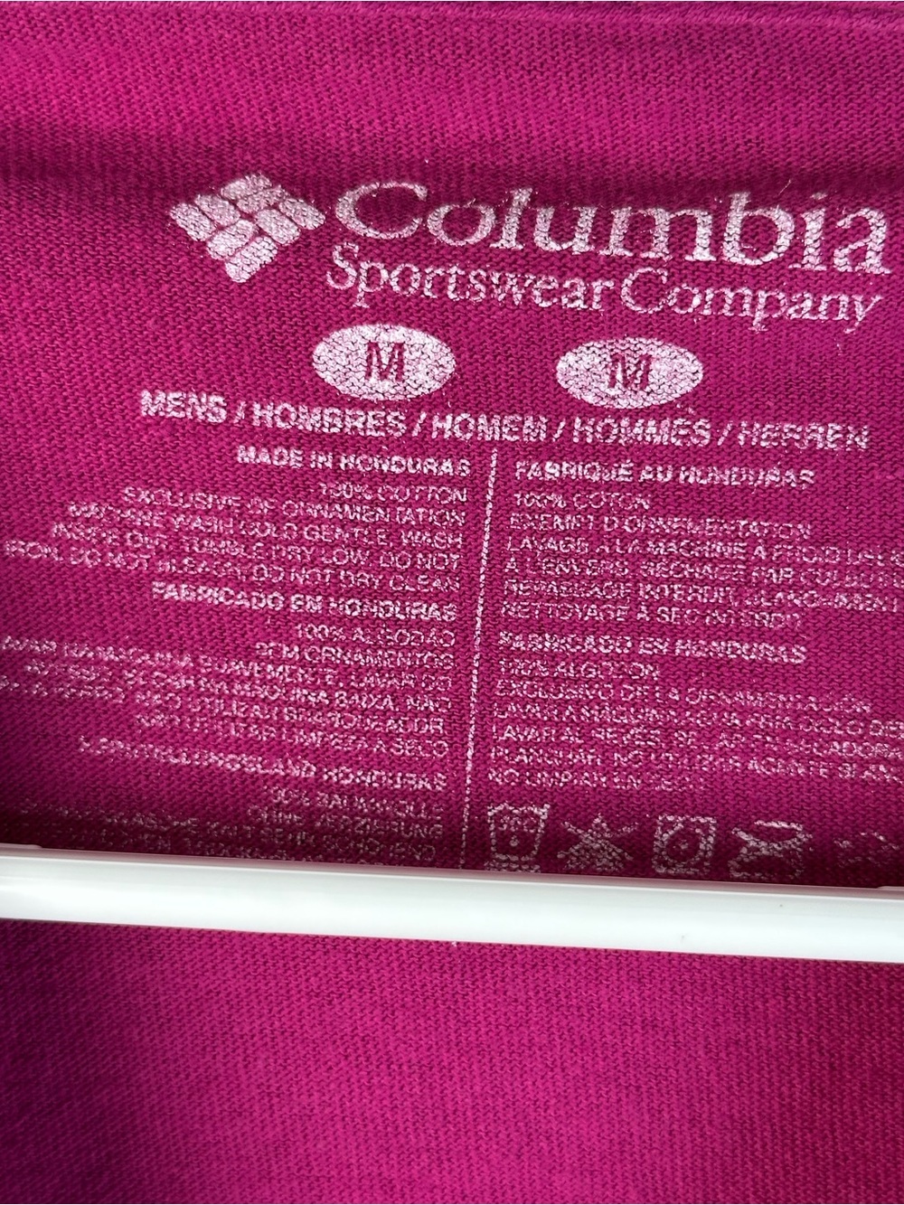 Columbia Men’s Medium Long Sleeve Everyday Tee in Fuchsia with Cream Logo P2P 20 - Picture 3 of 4